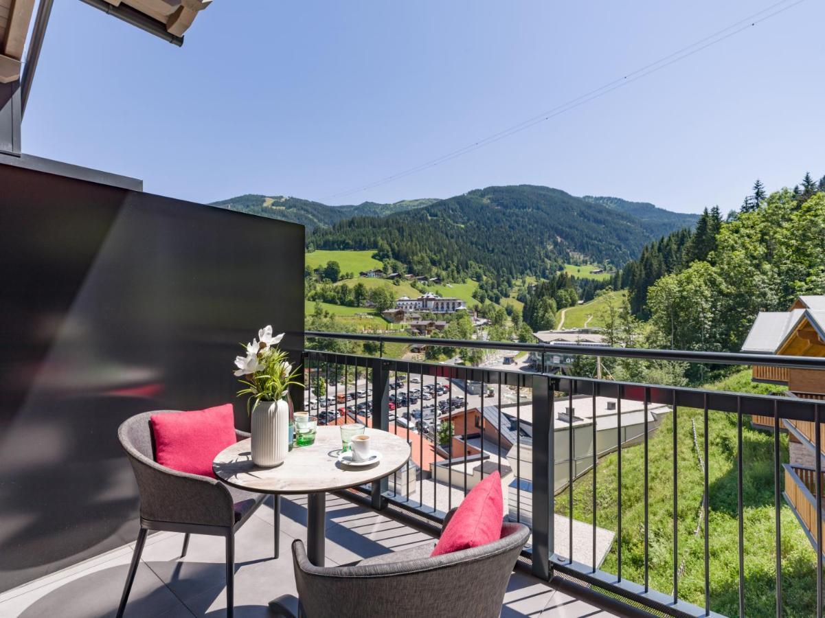 Hotel Adapura Wagrain Exteriör bild