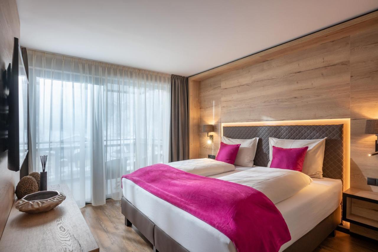 Hotel Adapura Wagrain Exteriör bild